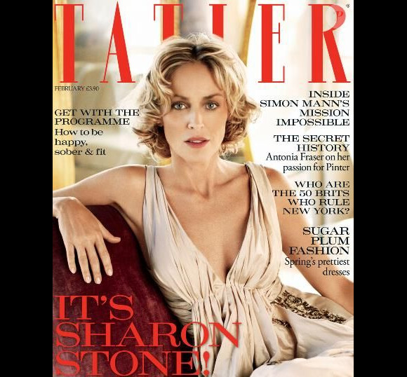 Sublime et pleine de grâce, Sharon Stone fait la Une du magazine britannique Tatler. Février 2010.
