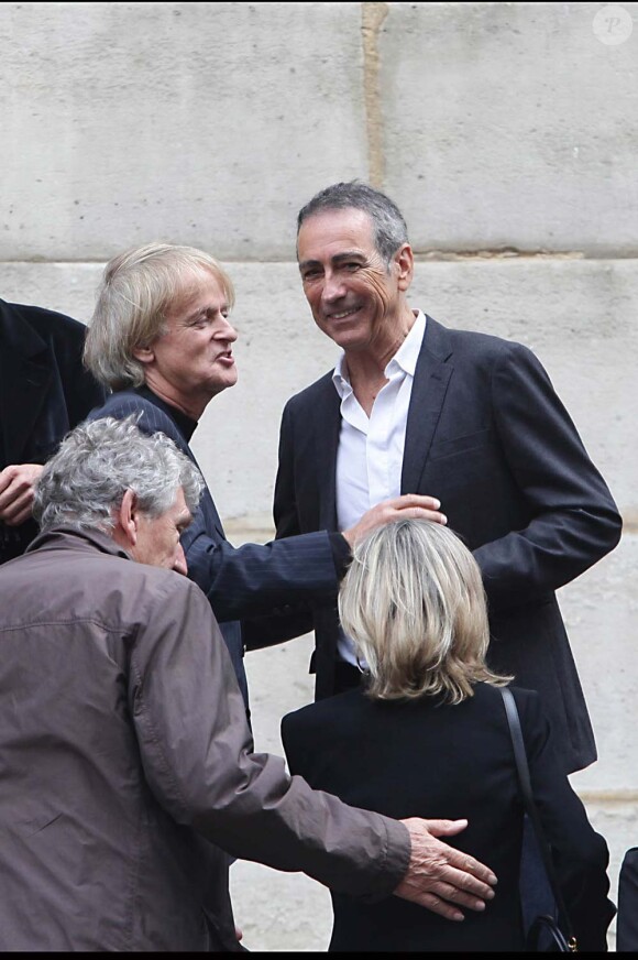 Dave et Alain Chamfort aux obsèques de Jean-Jacques Souplet, à Paris, le 6 septembre 2011.