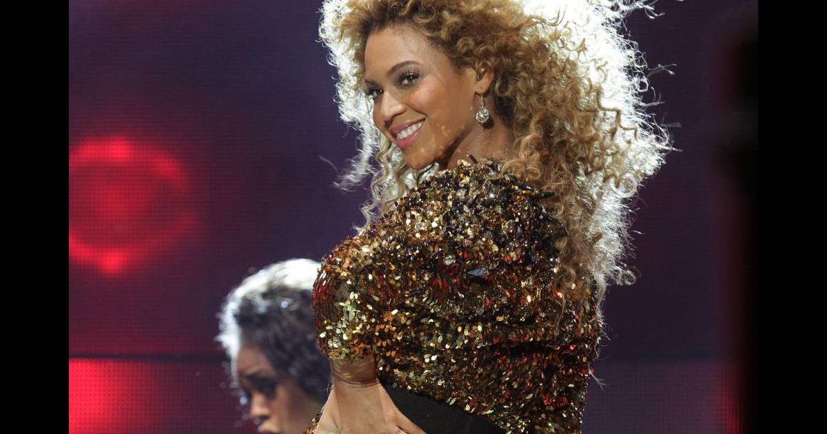 La bête de scène Beyoncé Knowles a illuminé le festival de Glastonbury ...