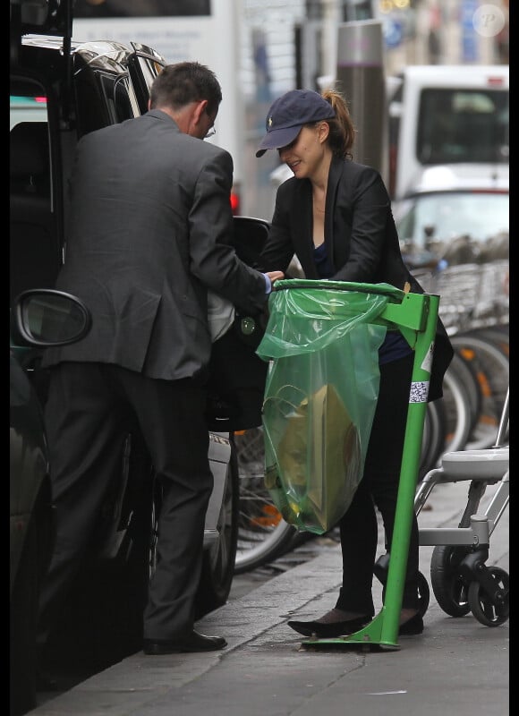 L'actrice Natalie Portman avec son fils Aleph. 8 septembre 2011