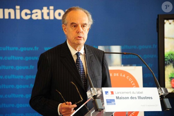 Frédéric Mitterrand, lancement du label Maison des Illustres, à Paris, le 13 septembre 2011.