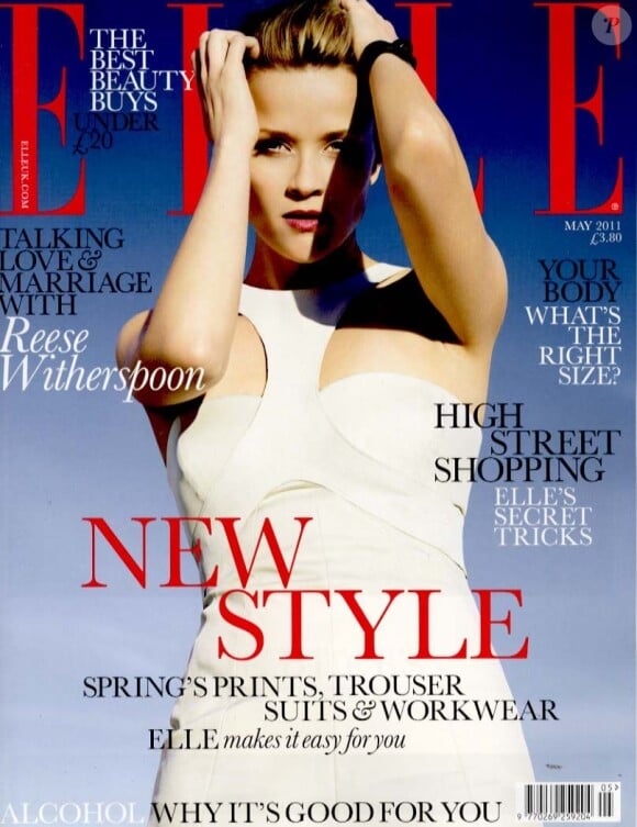 Reese Witherspoon prend la pose pour l'édition britannique du magazine Elle. Mai 2011.