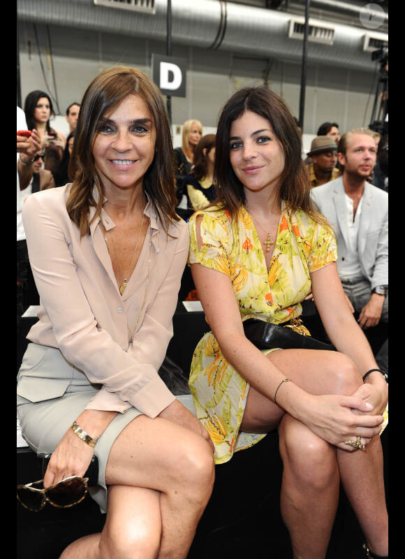 Carine Roitfeld et sa fille Julia lors de la Fashion Week new-yorkaise en septembre 2011