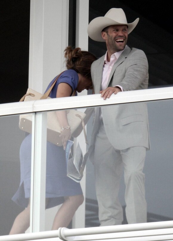 Jennifer Lopez et Jason Statham s'amusent comme des fous sur le tournage du film Parker à Miami, le 20 septembre 2011