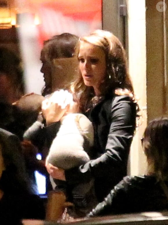 Natalie Portman à Paris, avec son bébé, Aleph, 3 mois. 7 septembre 2011