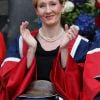 J.K. Rowling était l'invitée d'honneur de l'Université d'Edimbourg et de sa nouvelle présidente, la princesse Anne, le 26 septembre 2011, pour y recevoir le Prix de la Bienfaisance de l'établissement pour son nouveau don de 10 millions de livres. Une somme offerte pour la création d'une nouvelle clinique de traitement de la sclérose en plaques, maladie qui fut fatale à sa mère, décédée à 45 ans en 1990.