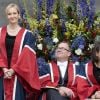 J.K. Rowling était l'invitée d'honneur de l'Université d'Edimbourg, le 26 septembre 2011, pour y recevoir le Prix de la Bienfaisance de l'établissement pour son nouveau don de 10 millions de livres. Une somme offerte pour la création d'une nouvelle clinique de traitement de la sclérose en plaques, maladie qui fut fatale à sa mère, décédée à 45 ans en 1990.