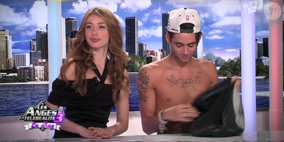 Alexandre et Simon torse nu dans les Anges de la télé réalité, vendredi 30 septembre 2011 sur NRJ 12