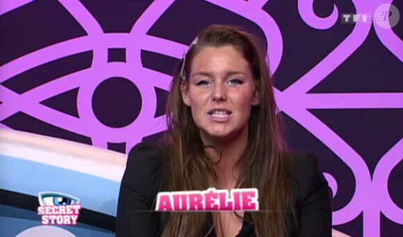 Aurélie se montre très convaincante dans sa mission (quotidienne Secret Story 5 du samedi 1er octobre 2011).
