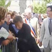 Nicolas Sarkozy : Son agresseur suspendu de ses fonctions