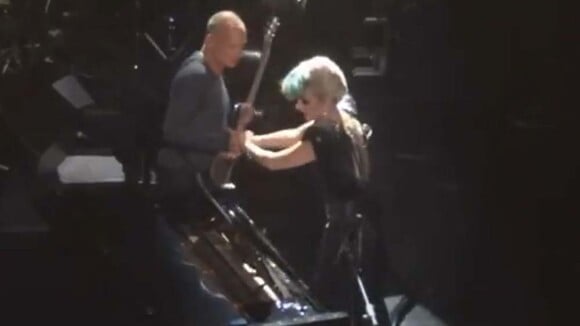 Sting fête ses 60 ans avec son inséparable Lady Gaga et un défilé de stars