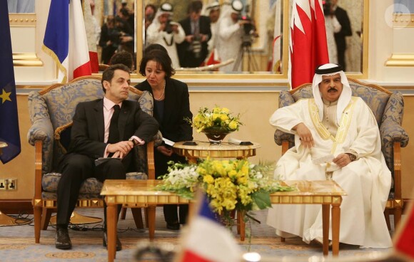 Le roi Hamad bin Isa Al Khalifa de Bahrein, dont les manifestants du printemps arabes réclamaient l'abdication, doit désormais composer avec les allégations de tortures visant une membre de la famille royale...