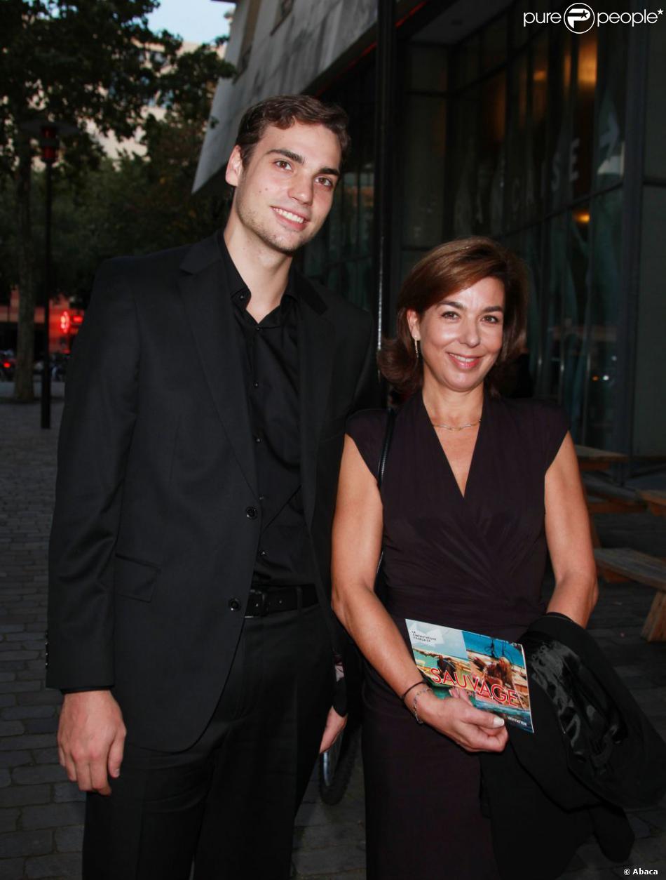 Qui Est Le Nouveau Compagnon De Carole Amiel Valentin Livi et Carole Amiel le 26 septembre 2011 - Purepeople