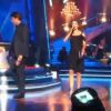 Vincent Cerutti auprès de Sandrine Quétier qui chante Mama said de Lenny Kravitz dans Danse avec les stars sur TF1