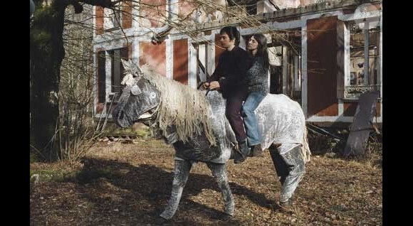 Un cheval, Charlotte Gainsbourg et Gael Garcia Bernal dans La Science des Rêves