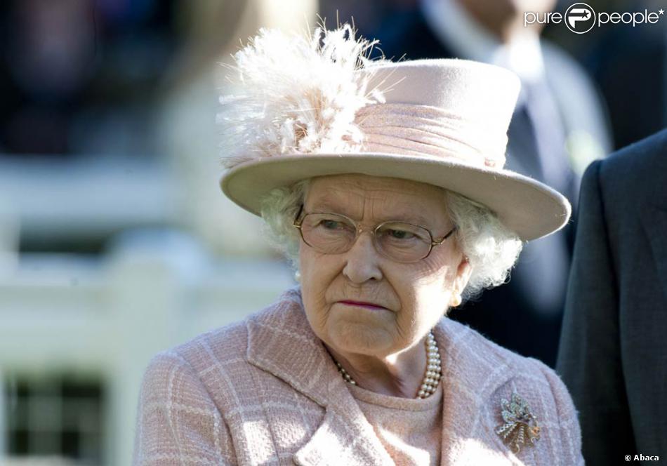 A Paris La Reine Elisabeth Ii Exprime Son Affection Pour La France
