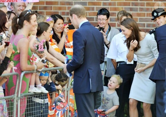 En visite au Royal Marsden Hospital à Sutton le 29 septembre 2011 avec son mari le prince William, pour y inaugurer le service Oak Centre for Children and Young People, la duchesse Catherine de Cambridge avait fait forte impression.