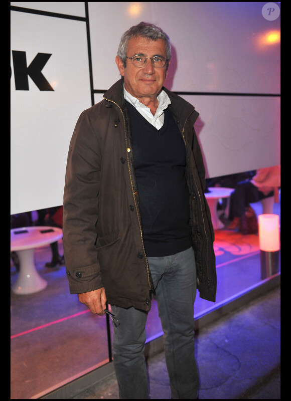 Michel Boujenah lors de la soirée d'inauguration de la boutique Look à Paris, rue Saint-Honoré, le 17 octobre 2011