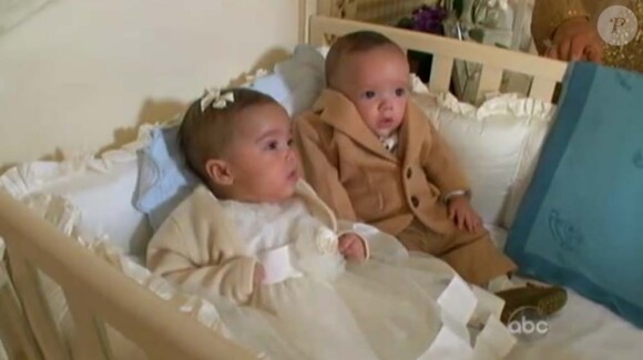 Les adorables jumeaux Moroccan et Monroe dévoilés pour l'émission 20/20 sur ABC, le 21 octobre 2011.