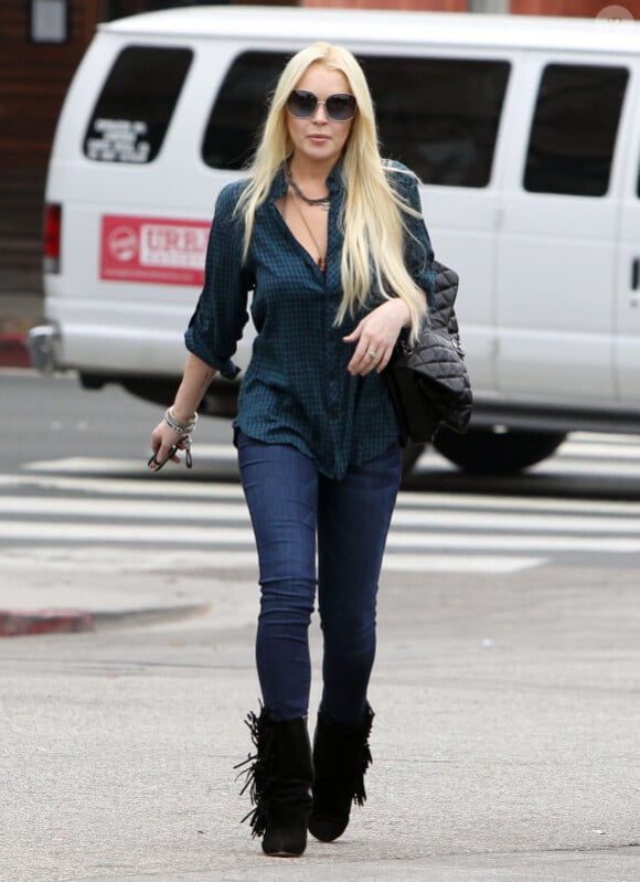 Lindsay Lohan à Los Angeles, le 18 octobre, au cours d'une séance de shopping.