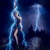 Milla Jovovich électrique pour le calendrier Campari 2012