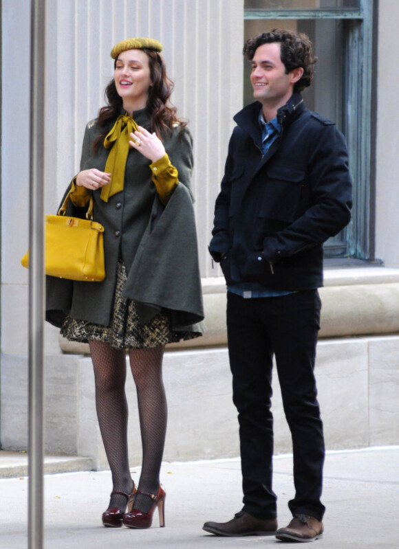 La jolie Leighton Meester et Penn Badgley sur le tournage de Gossip Girl, à New York, le 31 octobre 2011