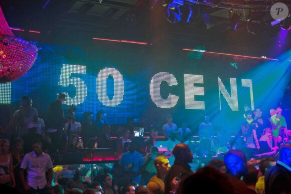 50 Cent à la Fabrik Club, à Lille, le 30 octobre 2011