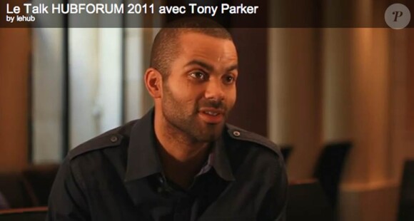 Tony Parker a partagé son expérience personnelle de la gestion d'image via les réseaux sociaux dans le HUBFORUM, fin octobre 2011.