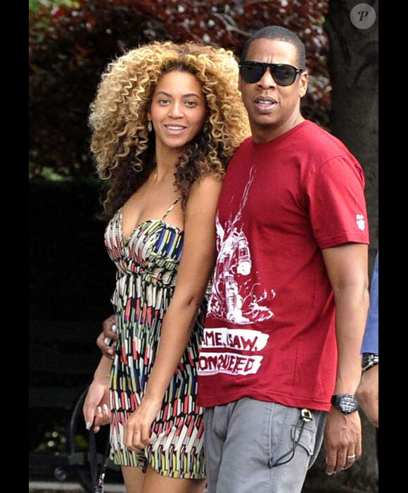 Beyoncé et son mari Jay-Z se promènent à New York en juillet 2011