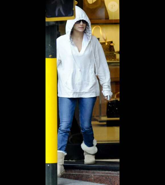 Jennifer Lopez fait du shopping chez Louis Vuitton à Buenos Aires, le 4 novembre 2011