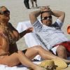 Coco Austin et son mari le rappeur Ice-T sur la plage à Miami le 5 novembre 2011