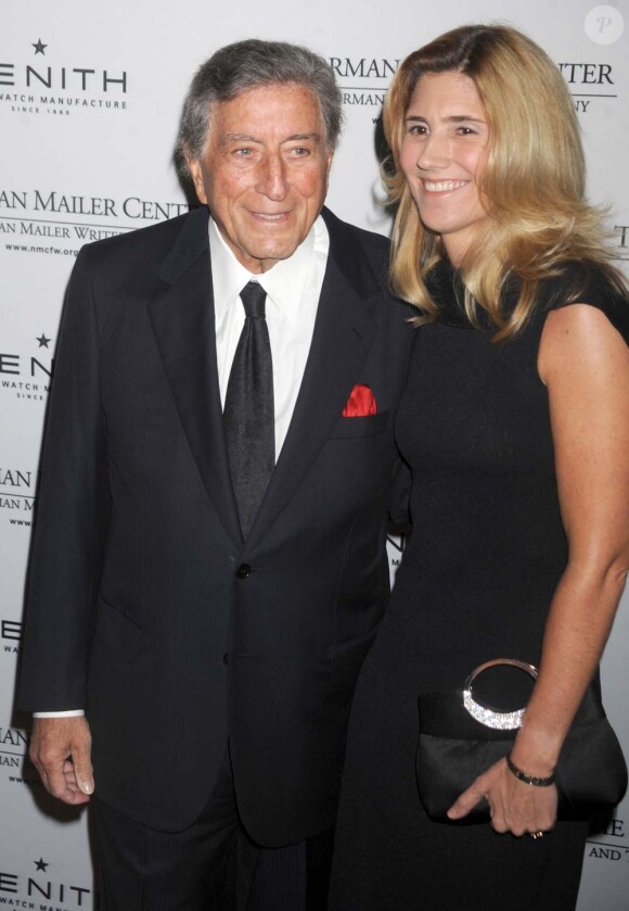 Tony Bennett et son épouse Susan au 3e gala annuel du Norman Mailer Center, à New York, le 8 novembre 2011.