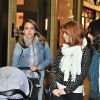 Jessica Alba, à Milan, avec des amis et sa petite dernière, Haven, 3 mois. Vendredi 11 novembre 2011