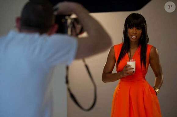 Kelly Rowland en plein shooting pour la campagne Make mine Milk, à Londres, le 14 novembre 2011.