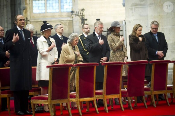La famille royale de Belgique arrive pour la cérémonie du Te Deum en la cathédrale des Saints Michel-et-Gudule de Bruxelles, dans le cadre de la Fête du Roi, mardi 15 novembre 2011.