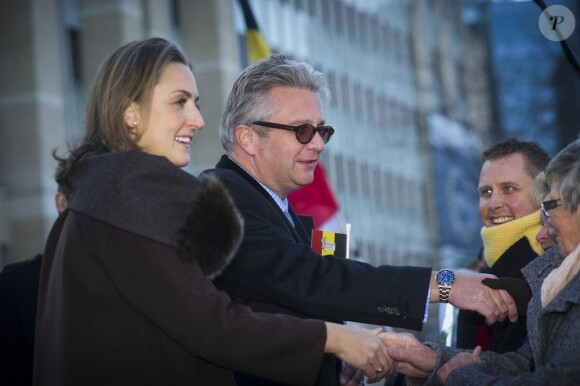 Le prince Laurent de Belgique, toujours vindicatif, et sa femme la princesse Claire arrivent pour la cérémonie du Te Deum en la cathédrale des Saints Michel-et-Gudule de Bruxelles, dans le cadre de la Fête du Roi, mardi 15 novembre 2011.