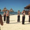 Les Miss apprennent la zumba au Mexique en novembre 2011