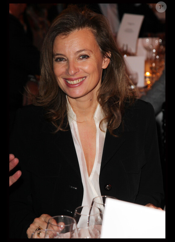Valérie Trierweiler lors du dîner de charité pour Action contre la Faim, à l'hôtel Pullman à Paris, le 29 novembre 2011