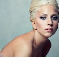 Lady Gaga : Nue ou habillée mais toujours très impliquée