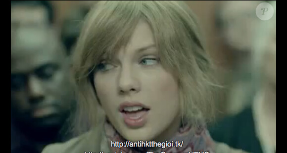 Taylor Swift en amoureuse transie dans le clip Ours.