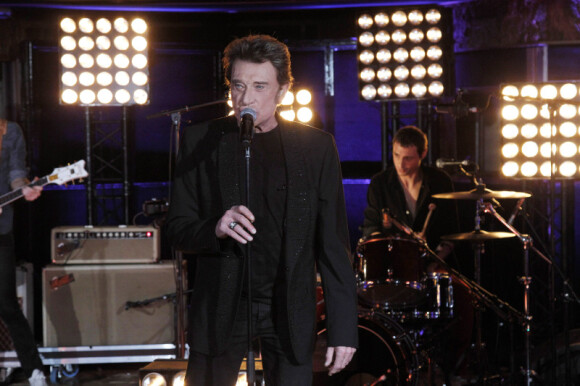 Johnny Hallyday lors de l'enregistrement de l'émission Laurent Gerra ne s'interdit rien, samedi 10 décembre 2011 sur TF1