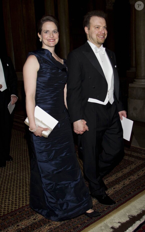Le professeur Bruce Beutler et sa femme au palais royal de Stockholm le 11 décembre  2011 pour un dîner en l'honneur des lauréats des prix Nobel.