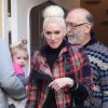 Très stylée comme d'habitude, Gwen Stefani se prépare à effectuer une sortie en famille. Los Angeles, le 11 décembre 2011.