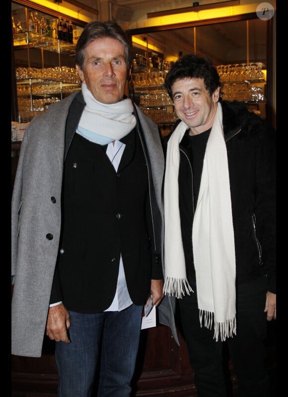 Dominique Desseigne et Patrick Bruel lors de la générale de la pièce Quadrille, au Théâtre Édouard VII à Paris, le 12 décembre 2011