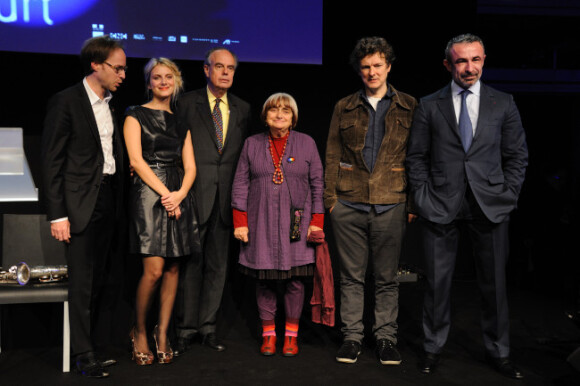 Eric Garandeau, Mélanie Laurent, Frederic Mitterrand, Agnes Varda, Michel Gondry à l'ouverture du festival Le jour le plus court, à Paris, le 20 décembre 2011.