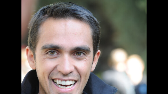 Alberto Contador : Le triple vainqueur du Tour de France couvert de miel