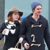 Emma Stone et son petit ami Andrew Garfield se promènent dans les rues de New York le 8 janvier 2012
 