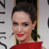 Angelina Jolie en Atelier Versace lors des Golden Globes le 15 janvier 2012 à Beverly Hills