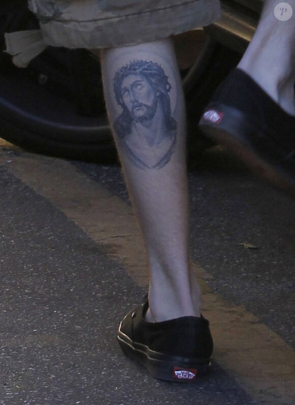 Le tatouage de Justin Bieber à Los Angeles, le 5 janvier 2012