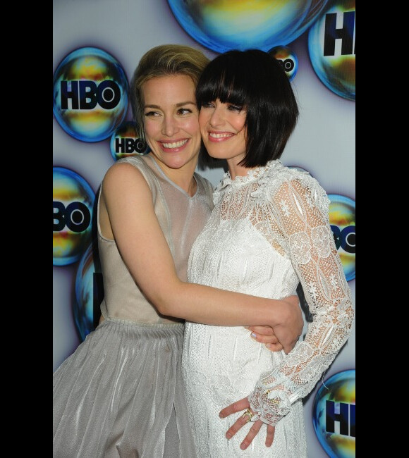 Piper Perabo et Lena Headey à l'after party des Golden Globes de HBO, le 15 janvier 2012 à Los Angeles.